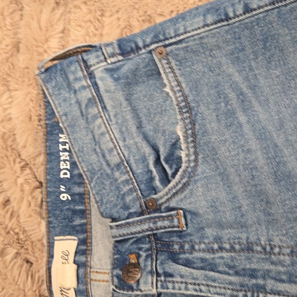 Madewell 9" Denim Shorts W30 - Picture 3 of 6